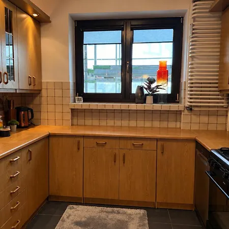 Daire 3br W/ Parking Near Wawel & Old Town *